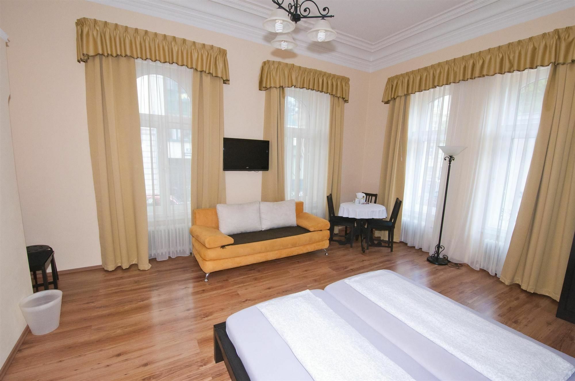 K+T Boardinghouse Hotel เวียนนา ภายนอก รูปภาพ