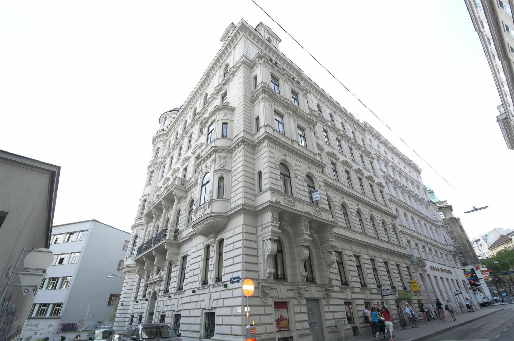 K+T Boardinghouse Hotel เวียนนา ภายนอก รูปภาพ