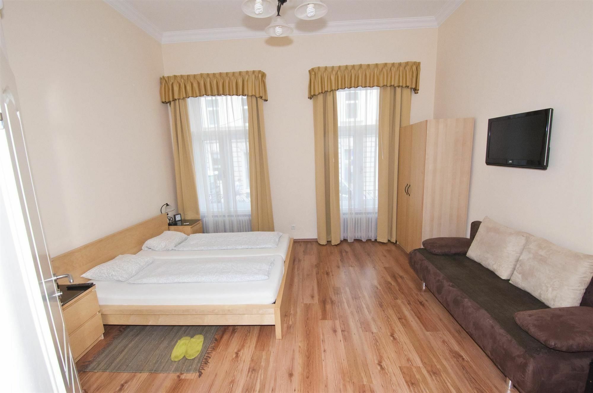 K+T Boardinghouse Hotel เวียนนา ภายนอก รูปภาพ