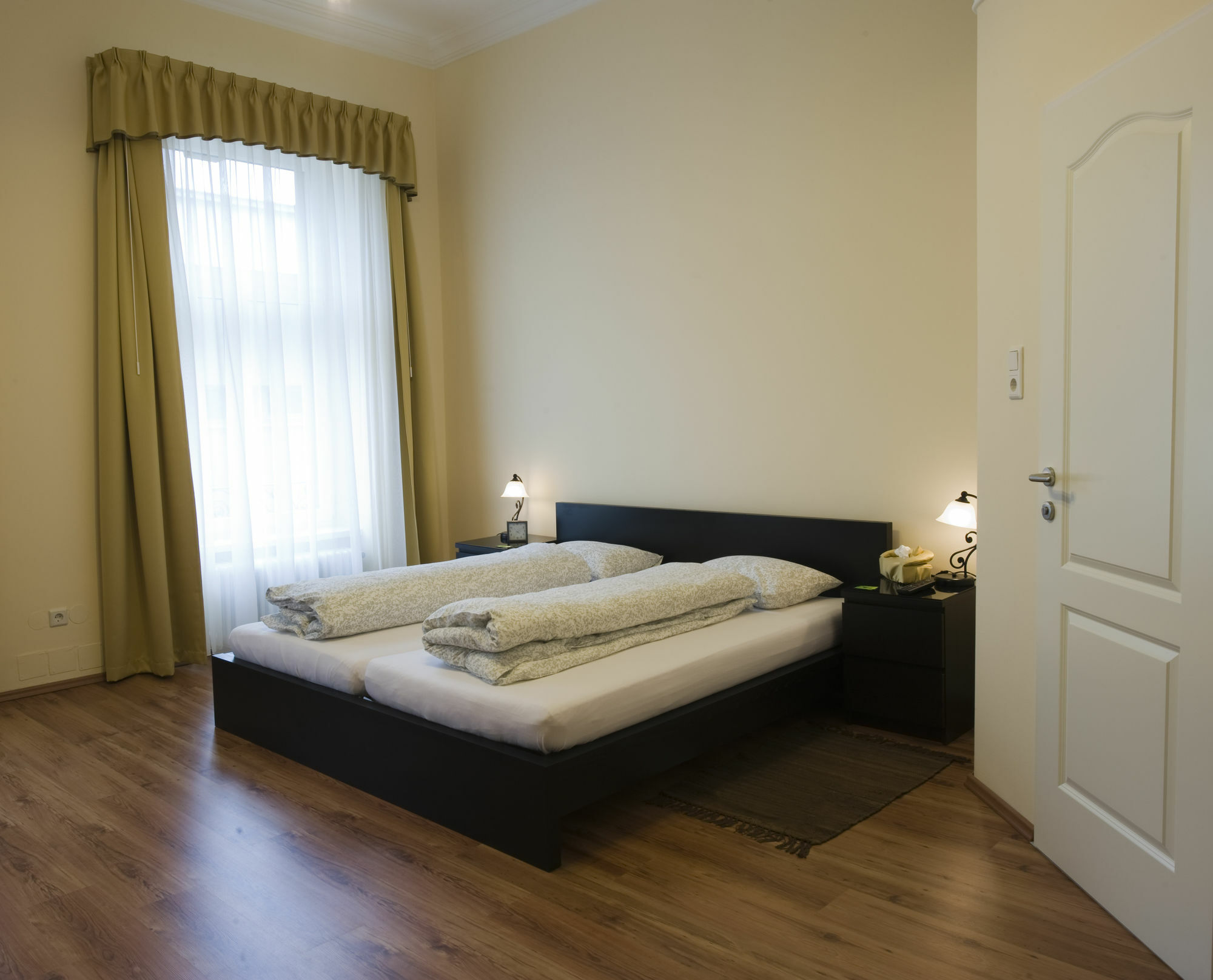 K+T Boardinghouse Hotel เวียนนา ภายนอก รูปภาพ